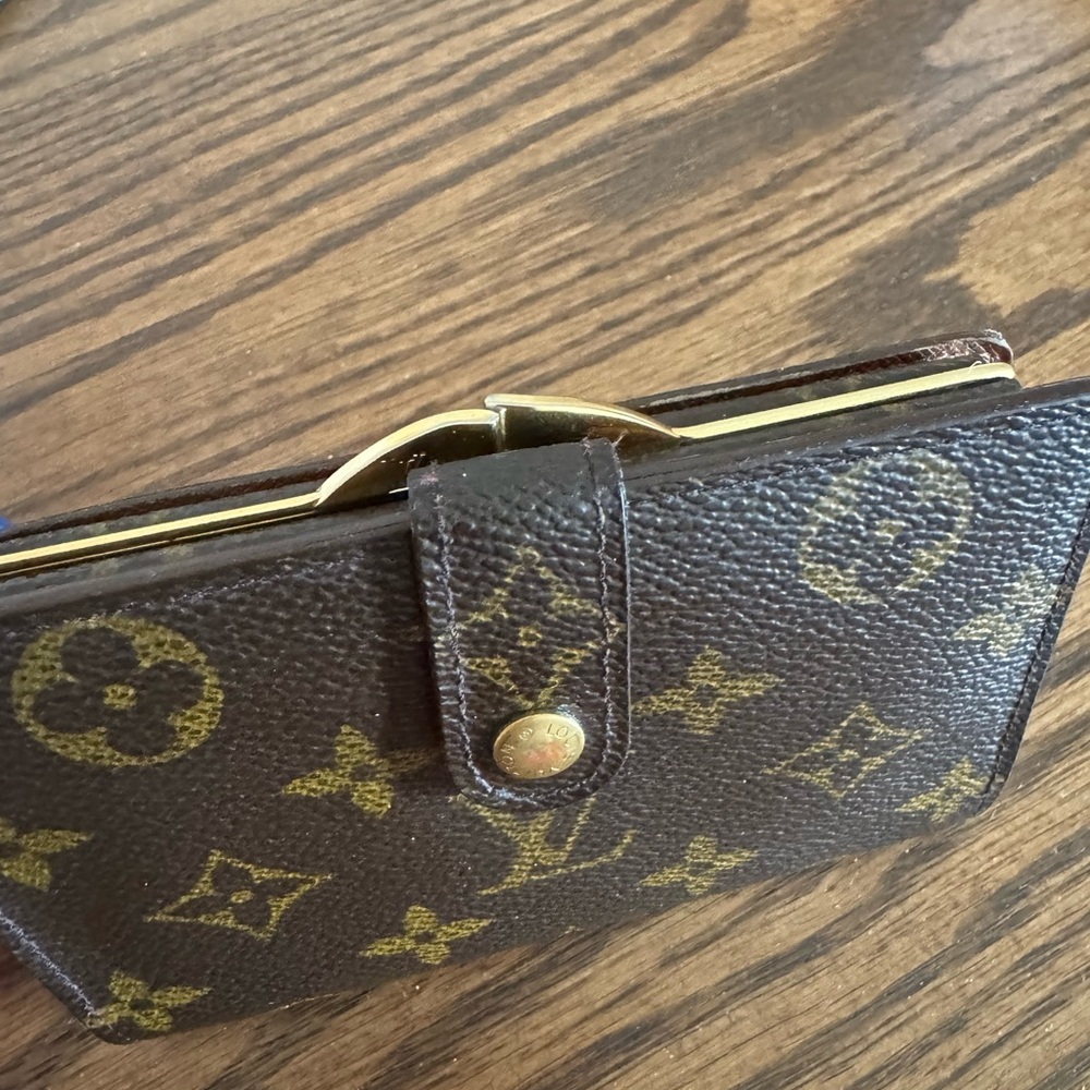 Authentic Louis Vuitton Monogram French Kisslock Wallet